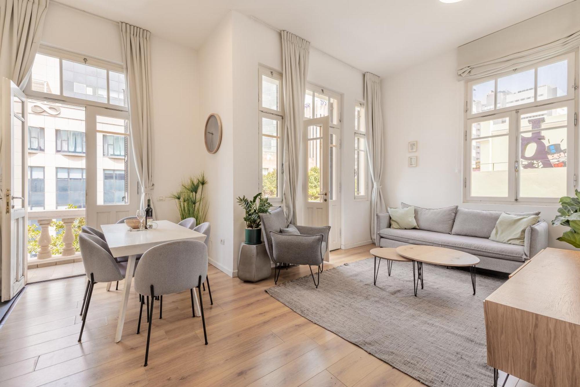 Апартаменты Ourplace Rothschild Allenby Тель-Авив Экстерьер фото