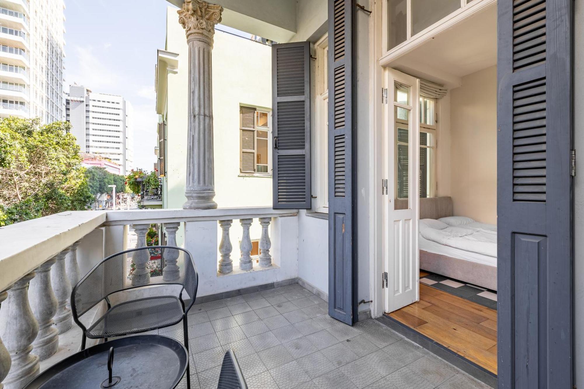 Апартаменты Ourplace Rothschild Allenby Тель-Авив Экстерьер фото
