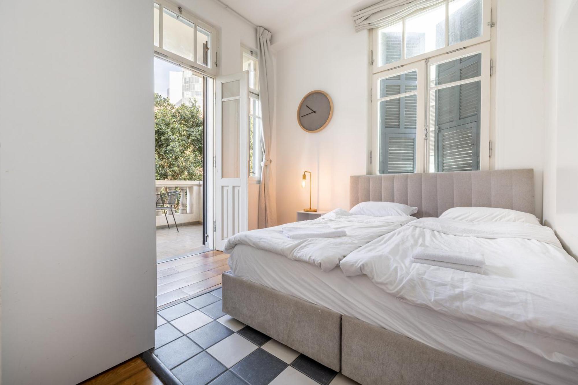 Апартаменты Ourplace Rothschild Allenby Тель-Авив Экстерьер фото